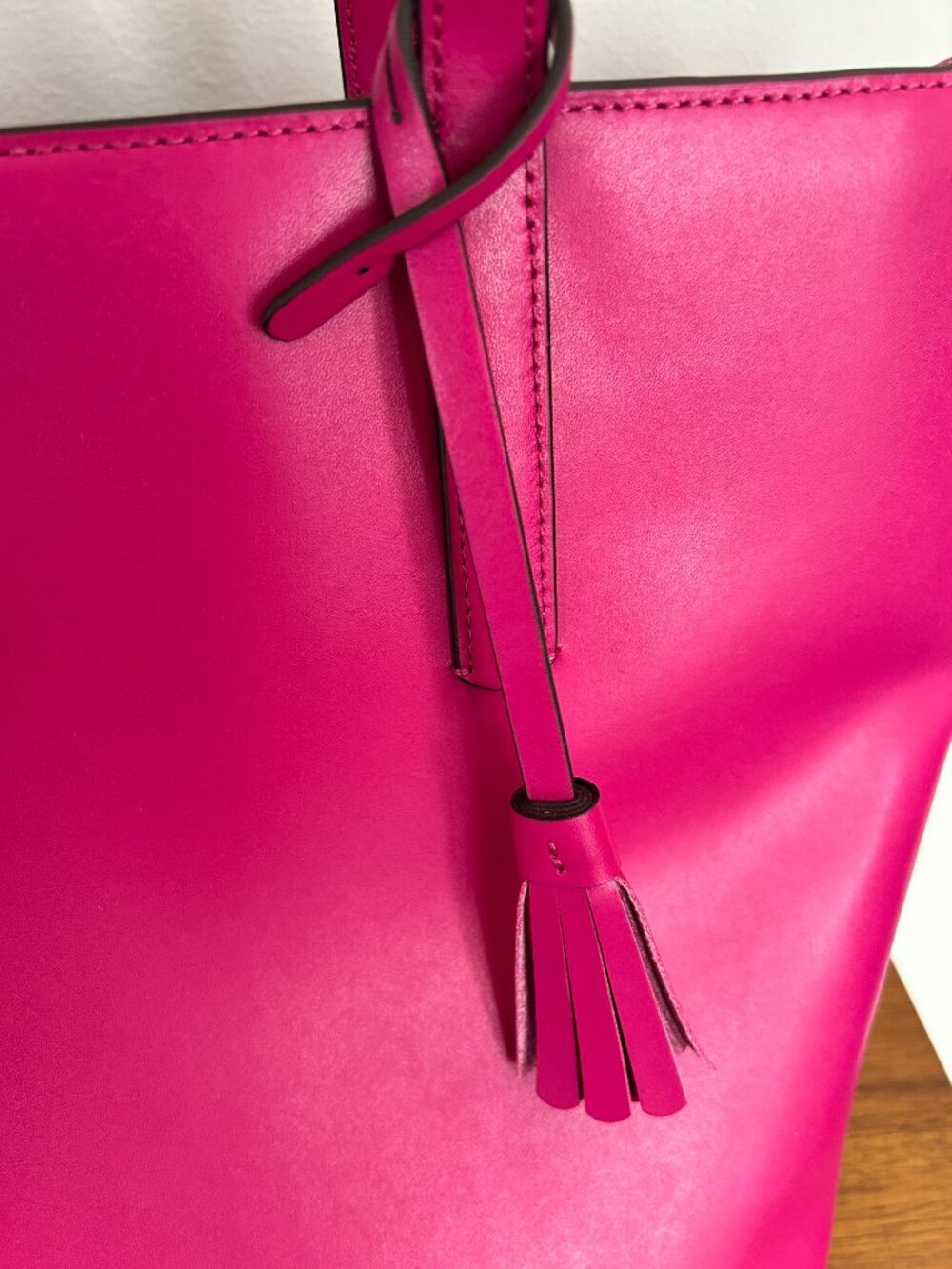 Kate Spade Emilia Large Tote NEVER USED deep magenta gold hardware topzip tassel - Picture 4 of 14